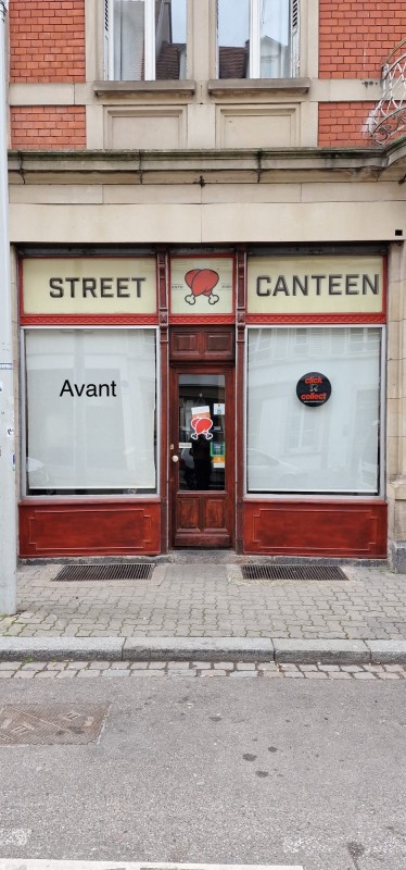 création graphique du logo et réalisation d'une enseigne et sa pose pour le restaurant STREET CANTEEN de Strasbourg