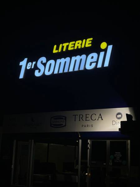 Enseigne caisson lumineux