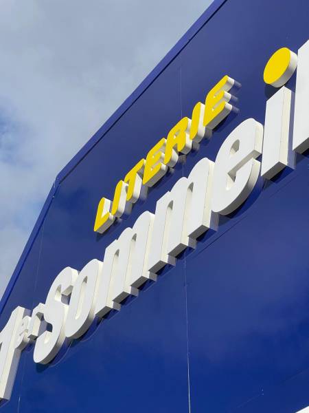 Enseigne caisson lumineux