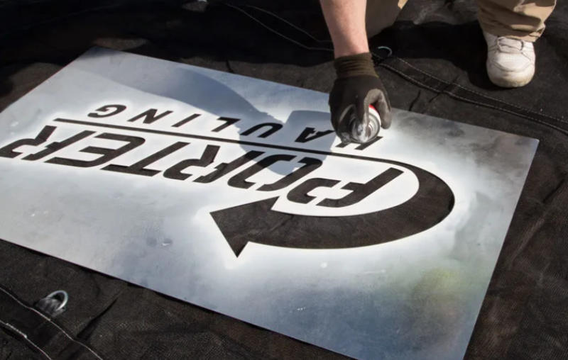 Création de pochoir en métal sur mesure dans nos ateliers à Hoenheim au alentours à Strasbourg