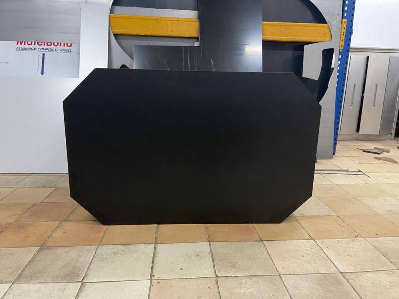 Création et usinage d'un meuble pour un stand de salon à Strasbourg