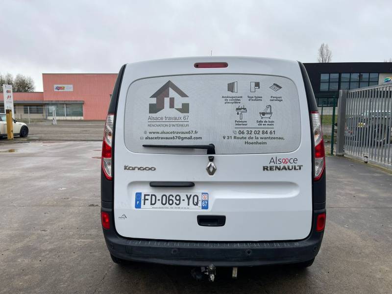 Marquage véhicule d'une flotte de cinq camionnette professionnels pour une entreprise de bâtiment à Hoeneim