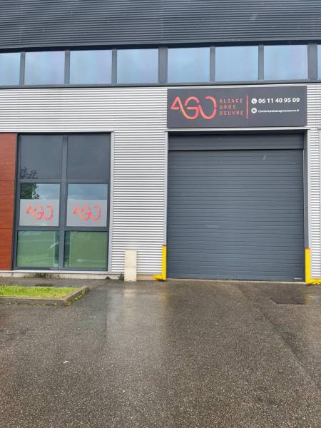 Création et Pose de Vitrophanie pour une Devanture à Ostwald