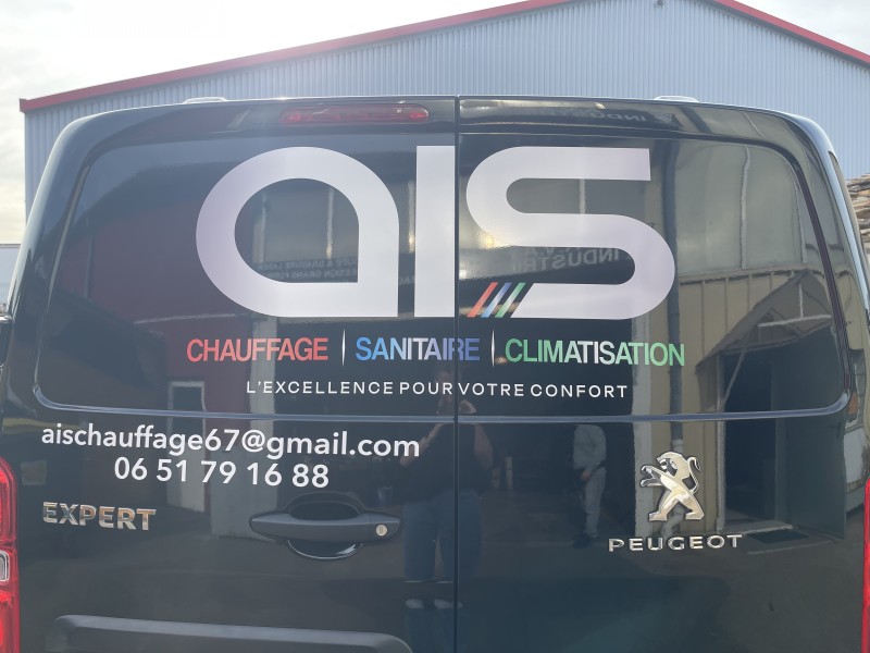 Conception graphique et marquage de véhicules professionnels sur Strasbourg